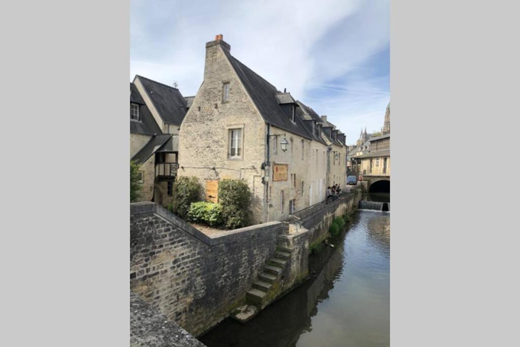 Studio Cocooning Au Pied De La Cathedrale Bayeux Eksteriør billede